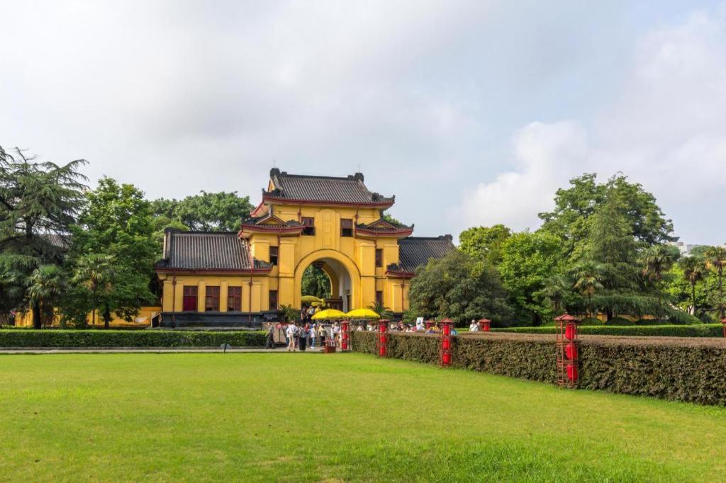 Telecom Hotel Guilin Exterior photo