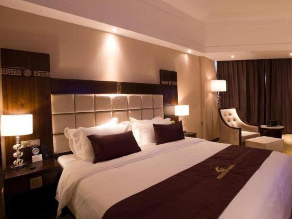 Telecom Hotel Guilin Exterior photo
