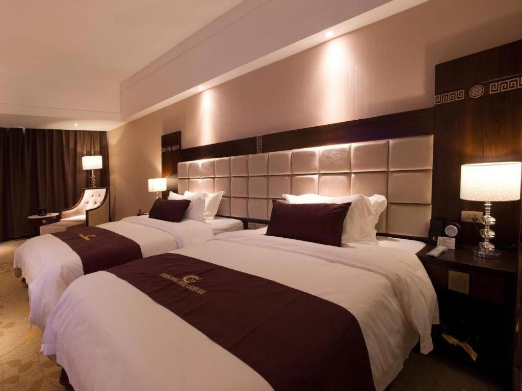 Telecom Hotel Guilin Exterior photo